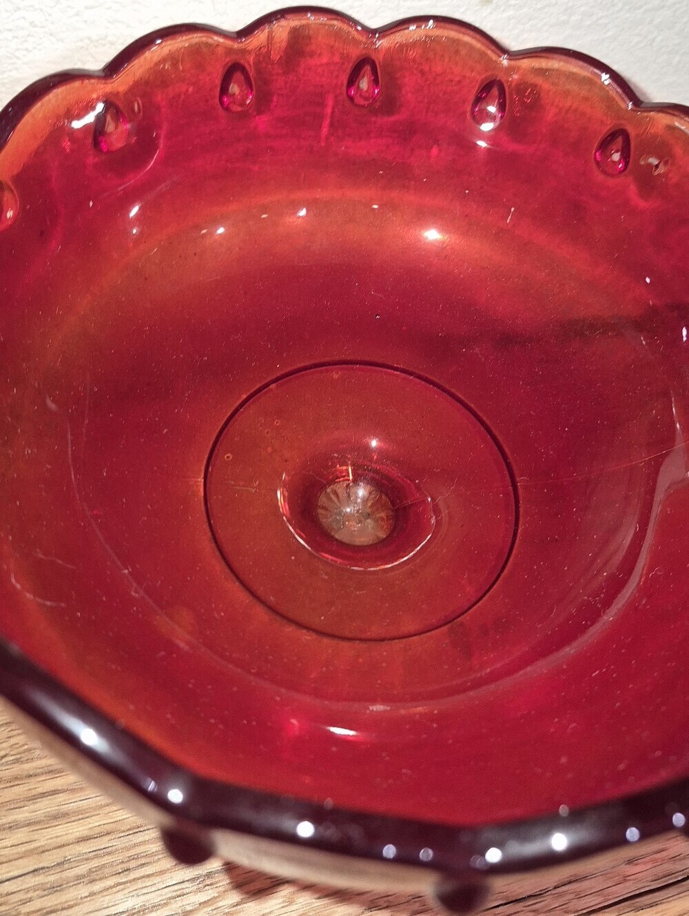 Vintage Indiana Glass Tear Drop compote dish w/ a ruby red bowl w/ Scalloped Rim - Picture 7 of 9